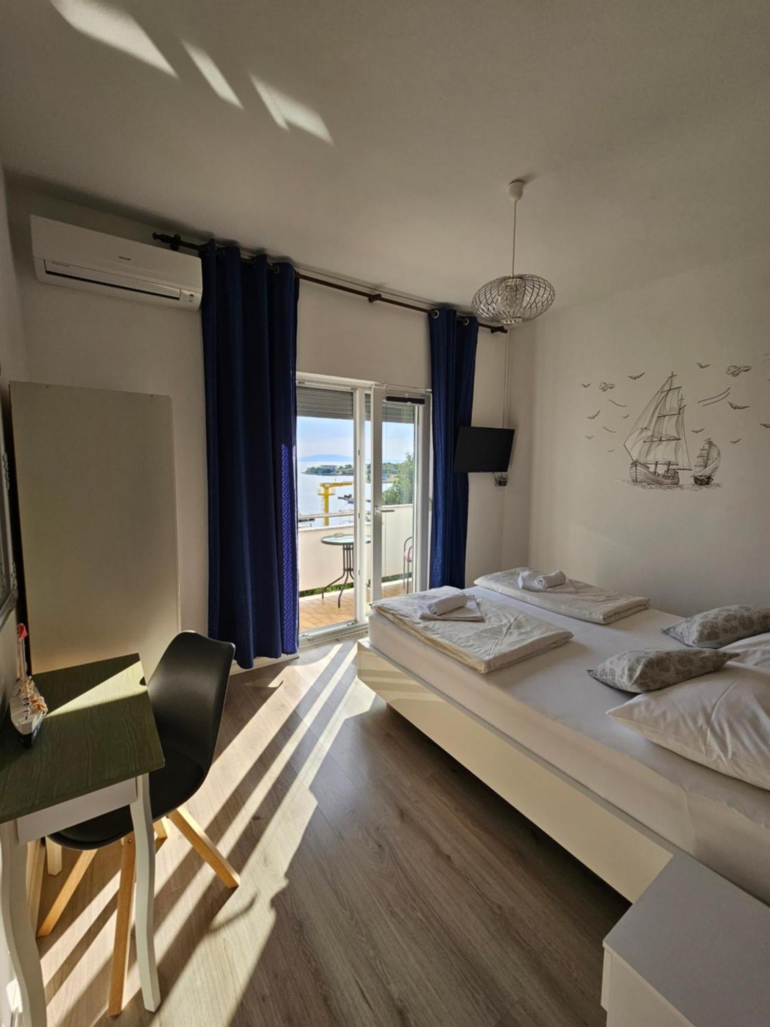 Paradise House At Sea Rab Town Ngoại thất bức ảnh